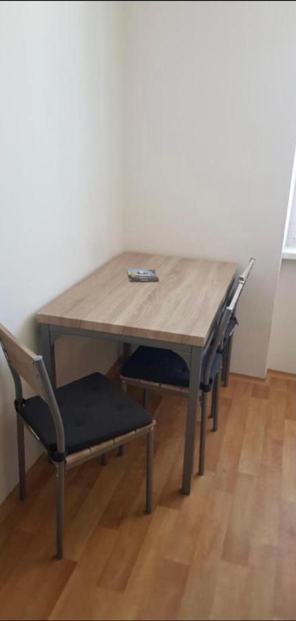 Apartmany - Skolni شوموتوف المظهر الخارجي الصورة